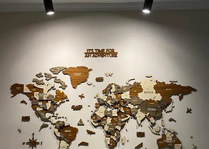 En's * Golem (Tirana)